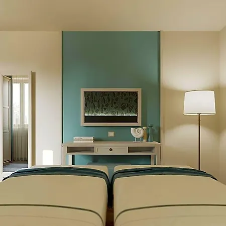 Adriana Hotel 3*